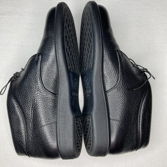 A. Testoni Dinamico Leather Ankle Boots - Picture 2 of 15